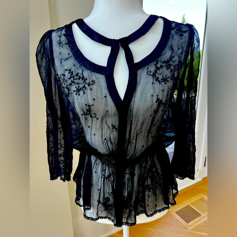 Delicate Women’s Blouse by Australian designer Fleur Wood - Size 4